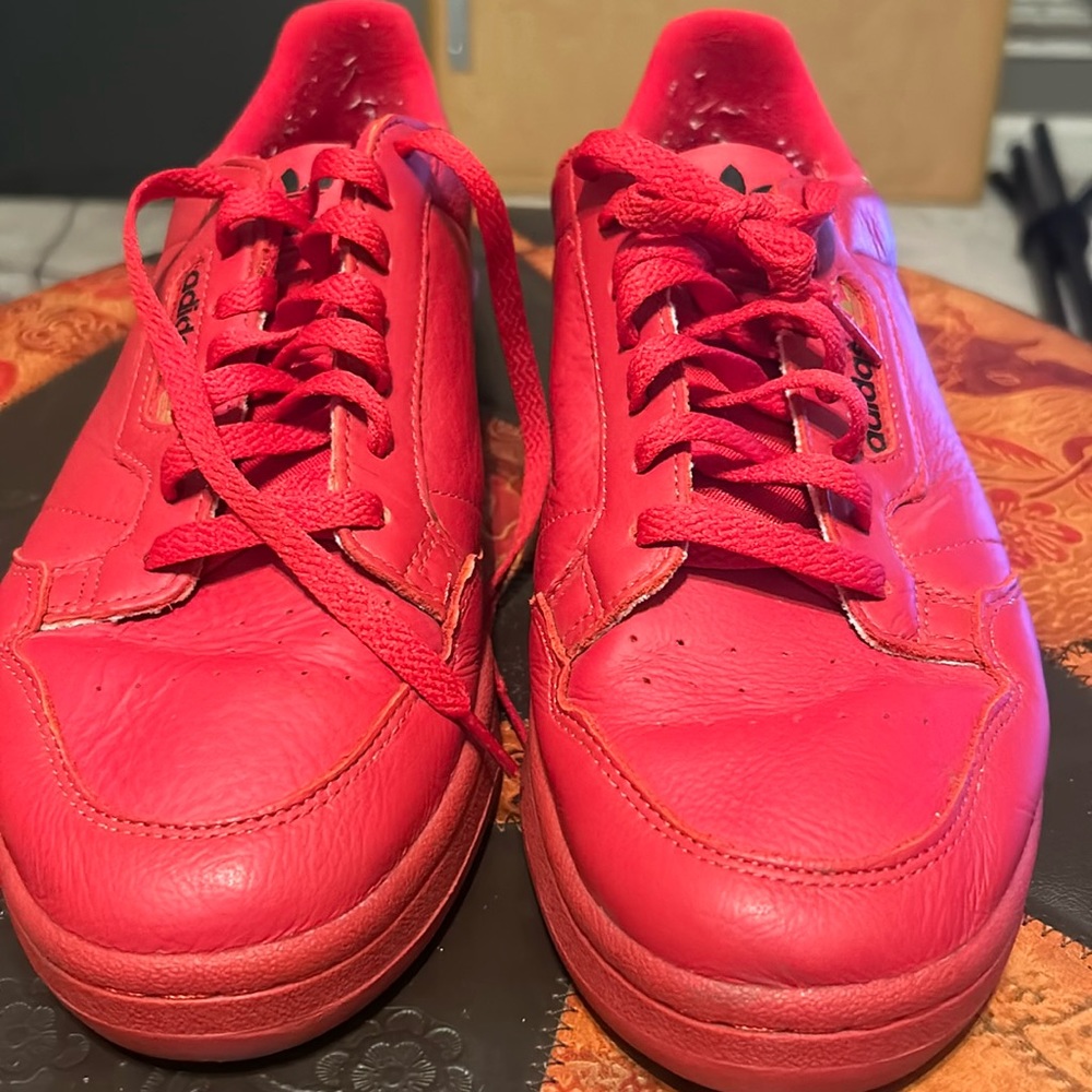 Adidas men’s shoe